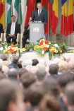 W Krakowie, na Wawelu, odbyy si obchody 20. rocznicy odzyskania wolnoci i upadku komunizmu. n/z  Donald Tusk