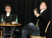 04.12.2008, Koszalin, spotkanie promujce ksik Szymona Hoowni "Ludzie na walizkach". Rozmow prowadzi ks. Dariusz Jalarz.