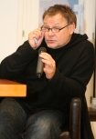 W krakowskim Empiku odbyo si spotkanie z Januszem Kamiskim (operatorem filmowym i reyserem, dwukrotnym laureatem Oscara). Spotkanie poprzedzio krakowsk premier filmu "Hania".