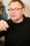 W krakowskim Empiku odbyo si spotkanie z Januszem Kamiskim (operatorem filmowym i reyserem, dwukrotnym laureatem Oscara). Spotkanie poprzedzio krakowsk premier filmu "Hania".