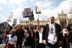 Krakw, 26.04.2008. Ponad tysic osb przeszo w Marszu Tolerancji ulicami Krakowa.