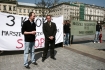 Krakw, 26.04.2008. Ponad tysic osb przeszo w Marszu Tolerancji ulicami Krakowa.