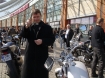 W sobotnie poudnie 29.03.2008, przy wejciu gwnym do Pasau Grunwaldzkiego we Wrocawiu, licznie zgromadzeni motocyklici rozpoczli tegoroczny sezon. Nastpnie kawalkad po ulicach miasta przenieli si pod Hal Stulecia, gdzie odby si koncert.n/z Ksidz Zbigniew Orda wici motory