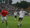 Orange Ekstraklasa: Legia Warszawa - Zagbie Lubin 1:2 n/z ukasz Mierzejewski (Zagbie) i Grzegorz Bronowicki (Legia)