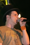 Koncert zespou Pidama Porno (Krakw - klub Studio). n/z Krzysztof Grabowski "GRABA"